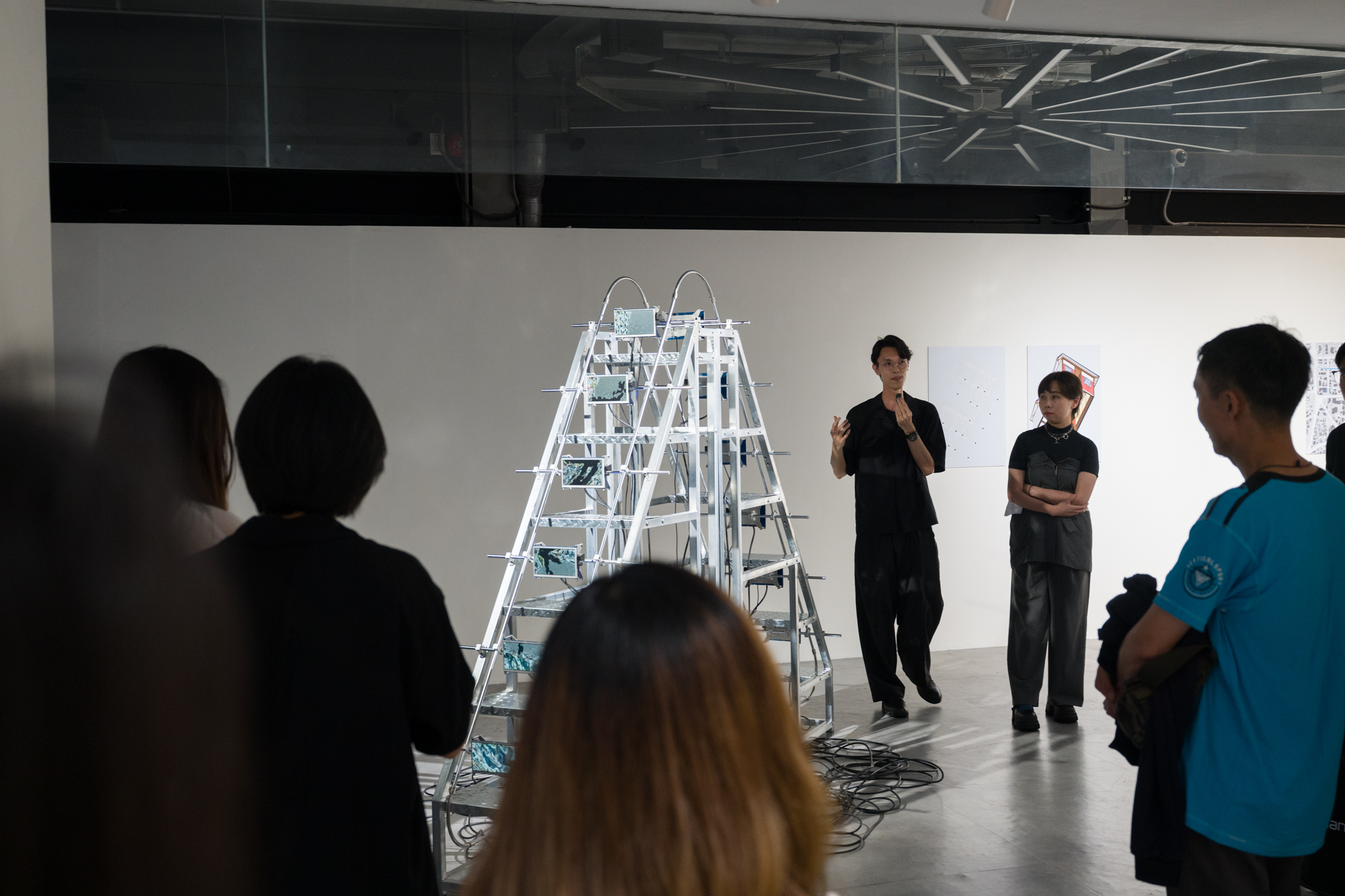 Foreseen Agency(Pat Wong, Kachi Chan)와 작품 Connected Mosses